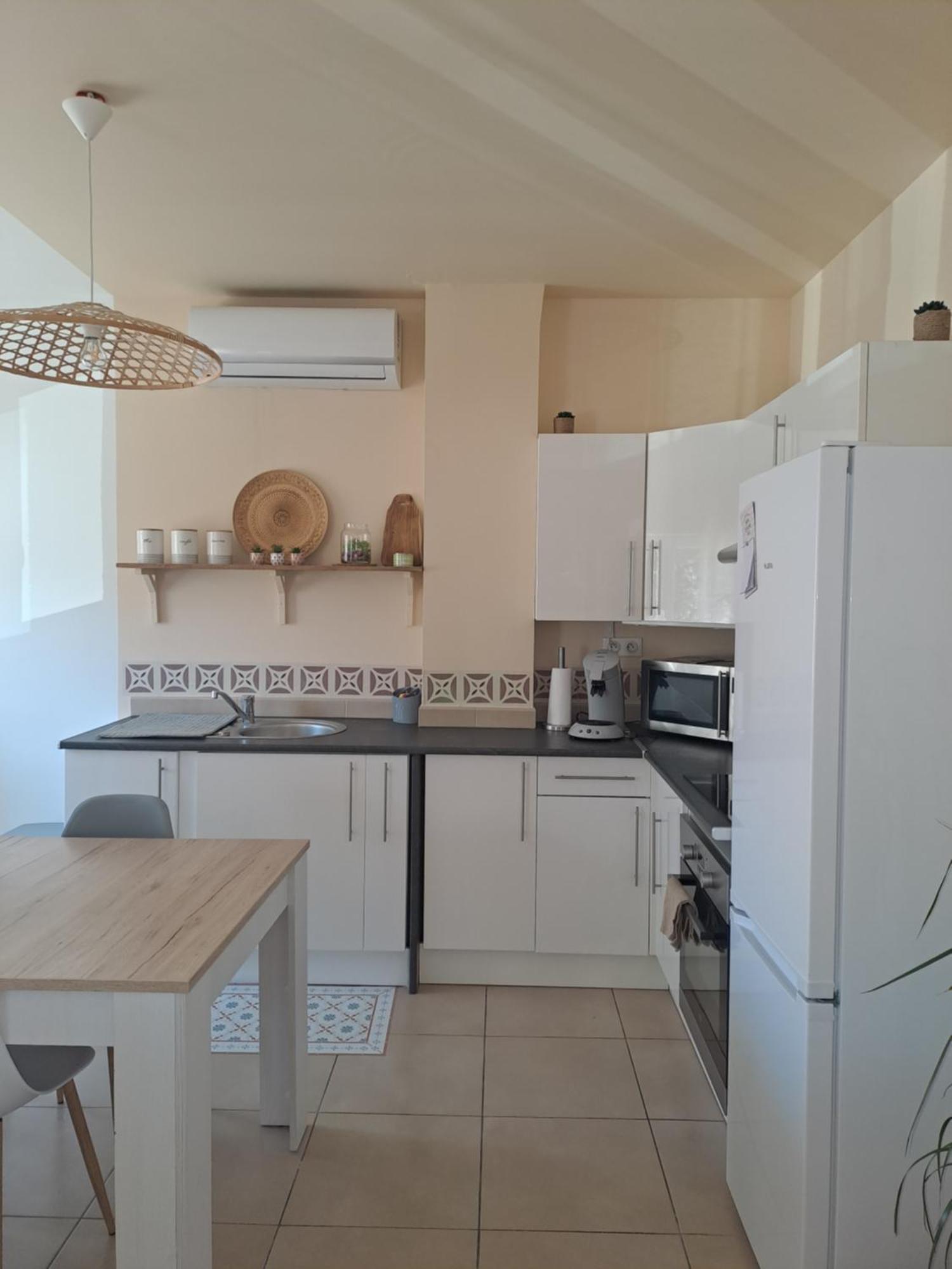 Appartement T2 Refait A Neuf Calme Et Agreable à Narbonne Extérieur photo